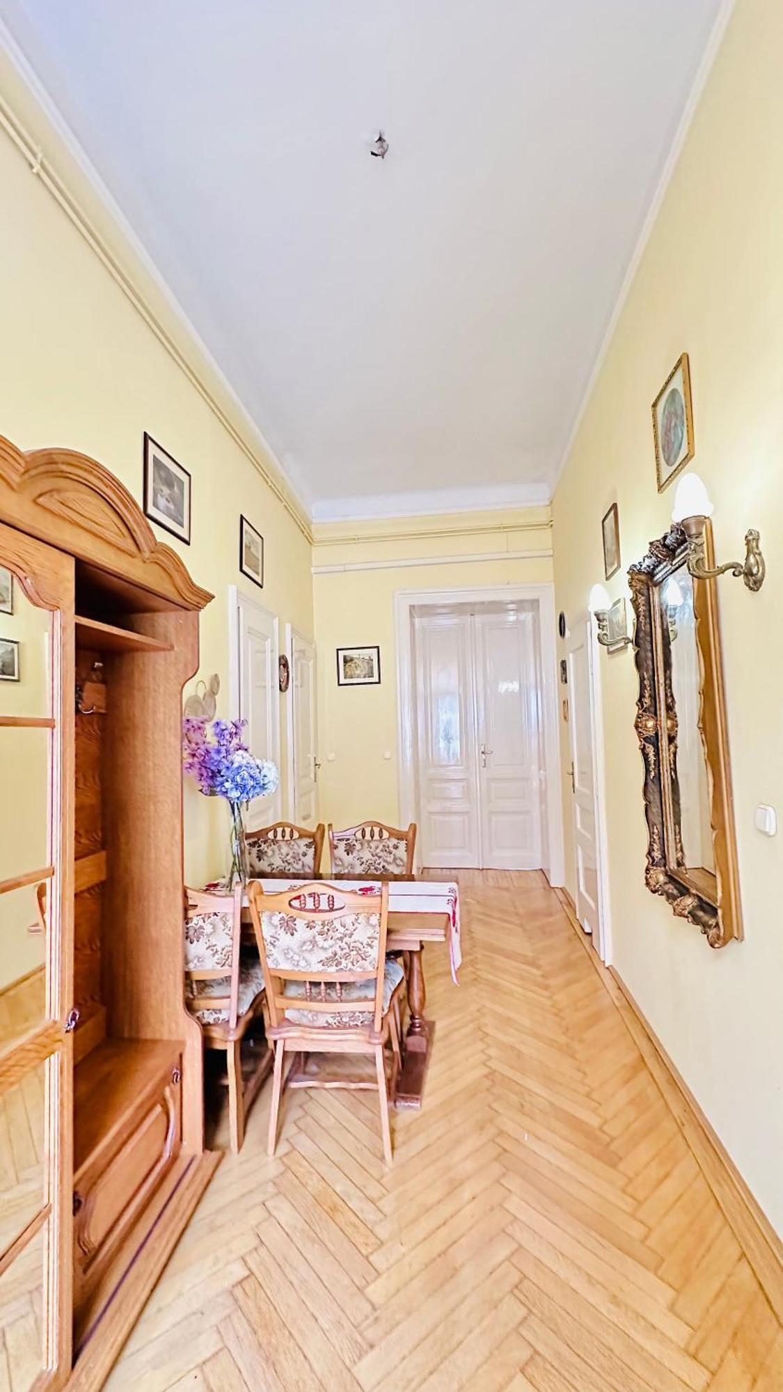 Jozsef 69 Apartment - 2Brs, 5M To Newyork Cafe بودابست المظهر الخارجي الصورة